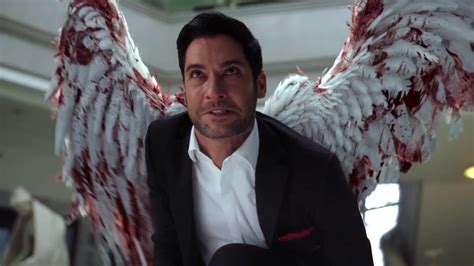 when does chloe believe lucifer is devil|when does chloe discover lucifer.